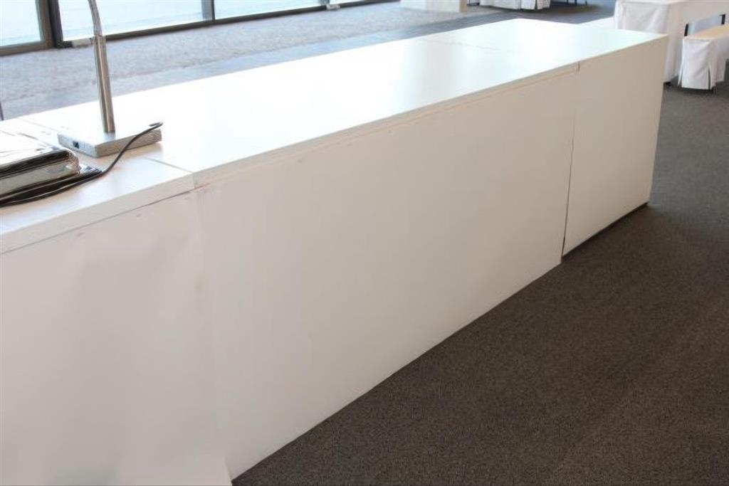 Verkleidung für Rückseite Theken -oder Buffetanlage, PVC weiß