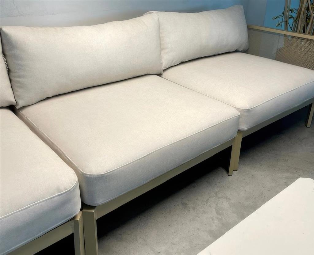 Lounge Aurum Mitteilteil